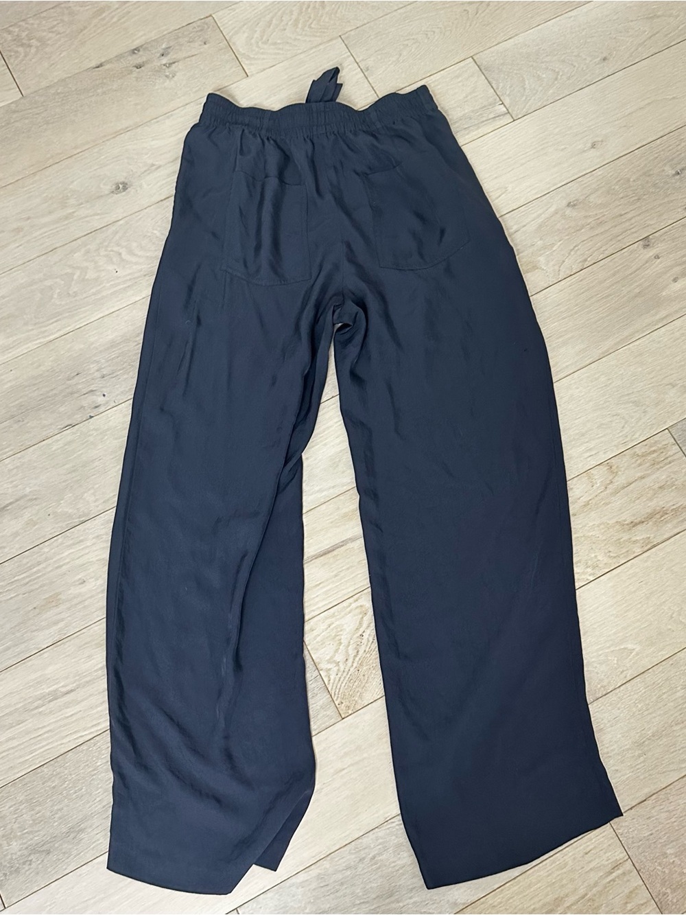 Theory Navy Wide-Leg Drawstring Trousers - Picture 4 of 4